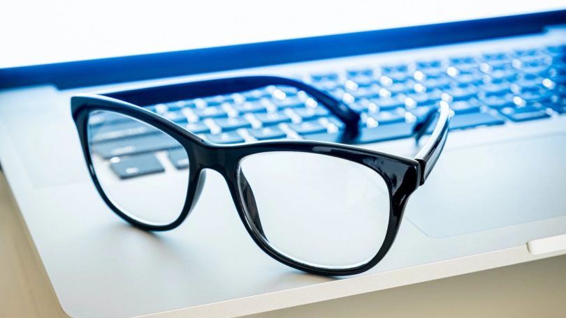 Blue filter glasses protect your eyes from screens